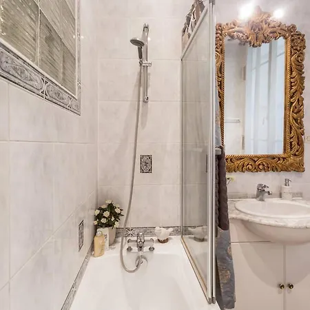 Appartamento Le Jardin Du Marais Parigi