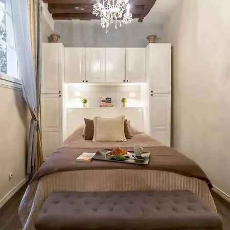 아파트 Le Jardin Du Marais *